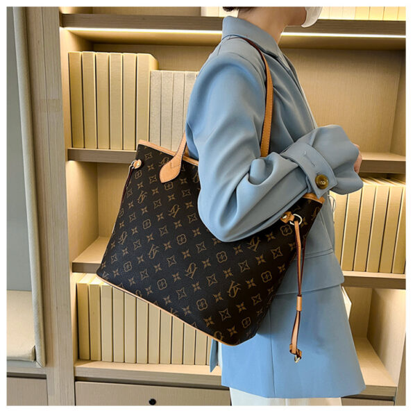 Louis Vuitton LV Neverfull Dupe Monogram Canvas Bag CL004