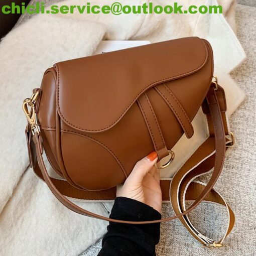 Dior SADDLE BAG WITH STRAP Dupe Bag GG077