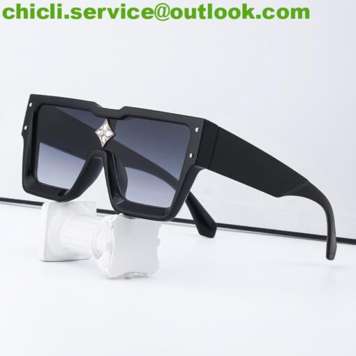 Louis Vuitton LV Cyclone Sunglasses Dupe CL055